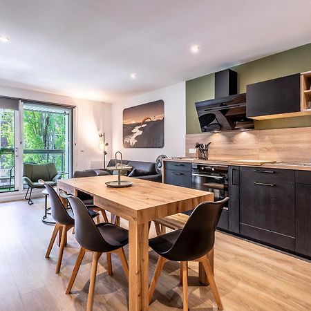 Appartement Moderne Au Coeur D'Annecy - A Deux Pas Du Lac Et De La Vieille Ville ภายนอก รูปภาพ