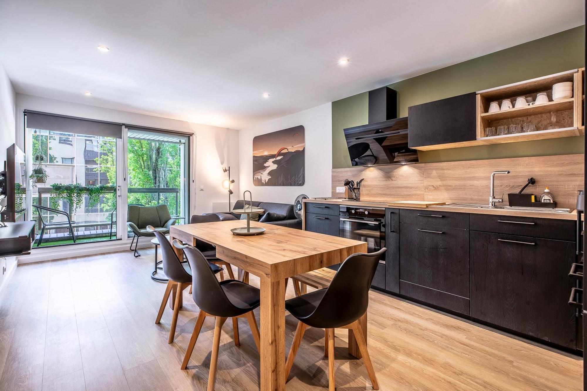 Appartement Moderne Au Coeur D'Annecy - A Deux Pas Du Lac Et De La Vieille Ville ภายนอก รูปภาพ