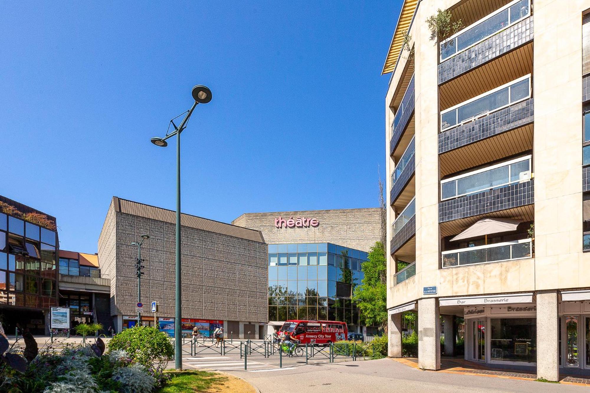 Appartement Moderne Au Coeur D'Annecy - A Deux Pas Du Lac Et De La Vieille Ville ภายนอก รูปภาพ
